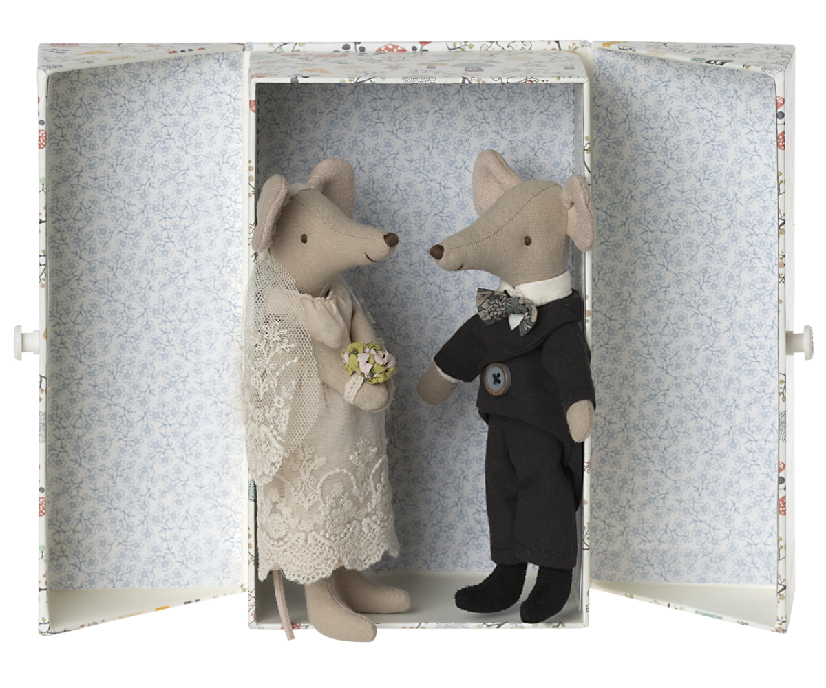Wedding Mice Couple in Box