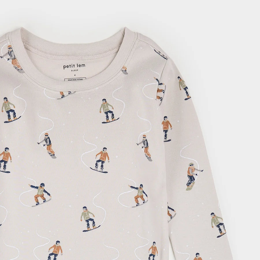 Slope Stars Print on Crème PJ Set