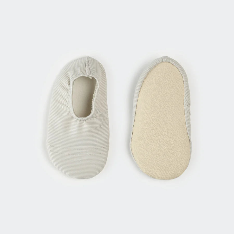 Grey Ribbed Swim Slippers