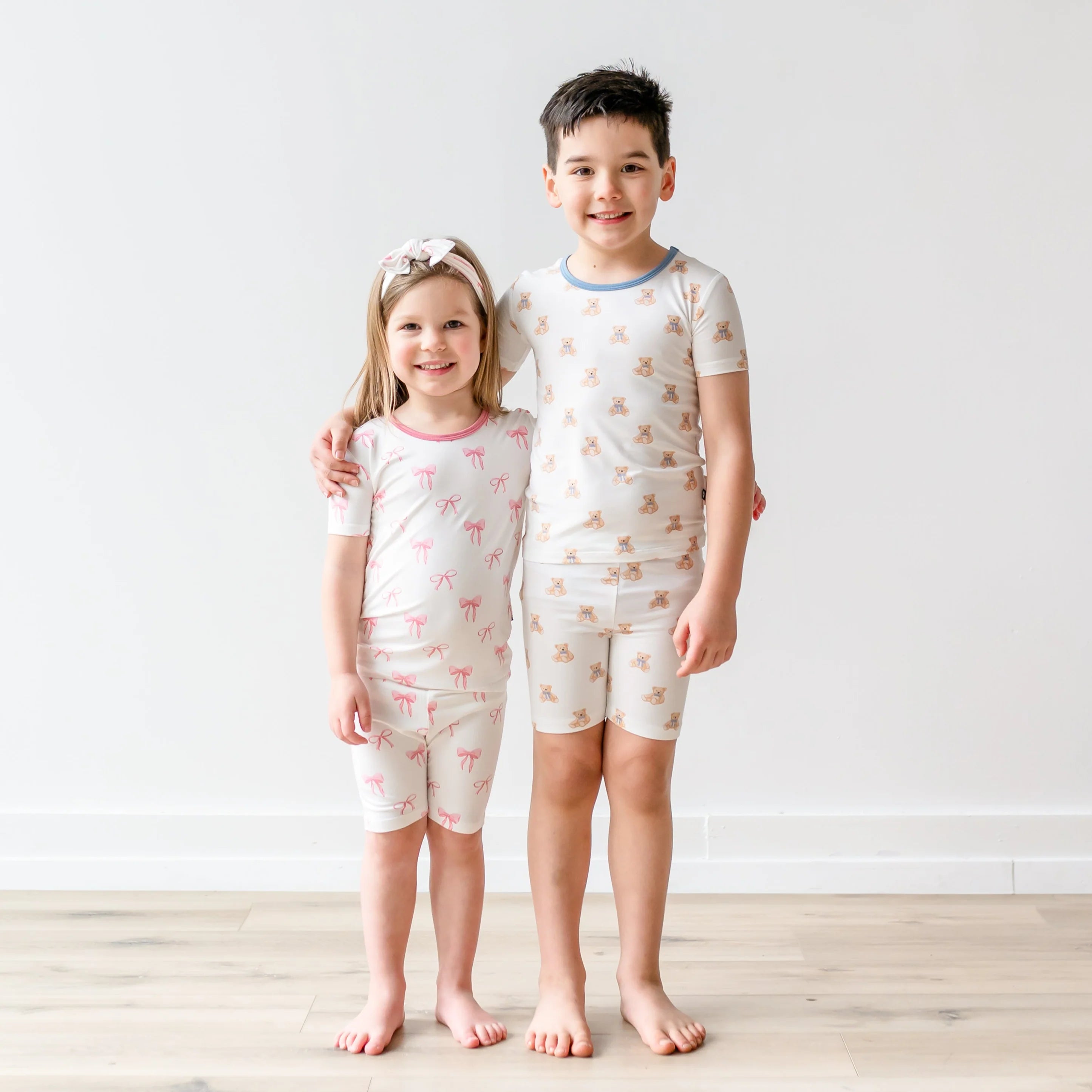 Short Sleeve Pajamas in Bow