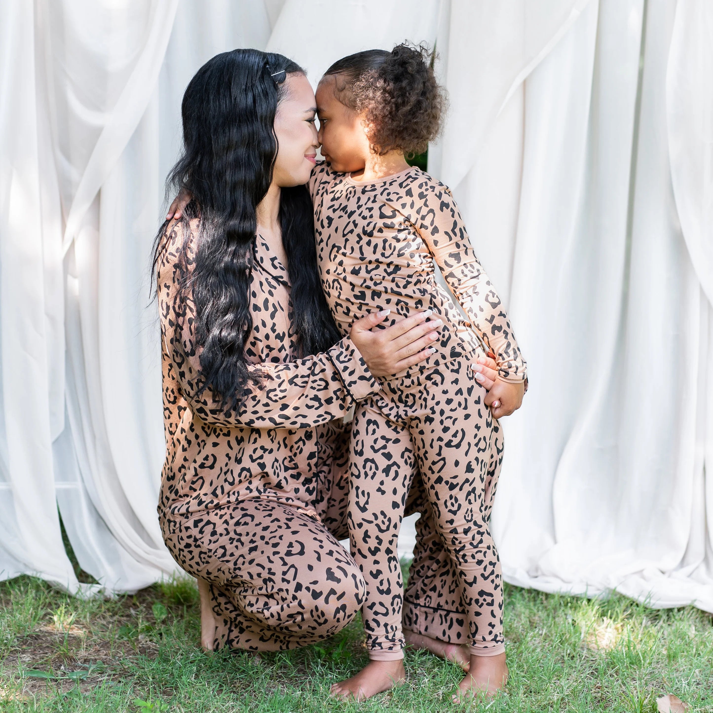 Long-Sleeved Women's Pajama Set in Latte Leopard