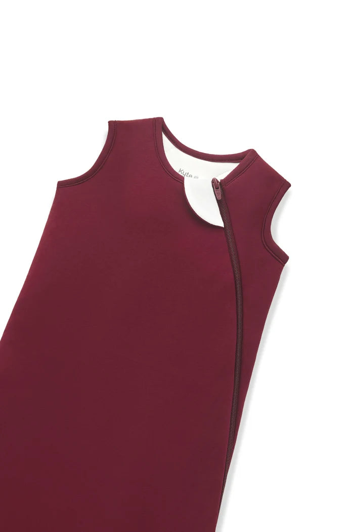 Sleep Bag in Burgundy 2.5 Tog