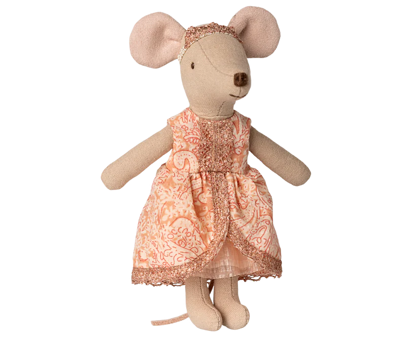 Princess and the pea, Big sister mouse