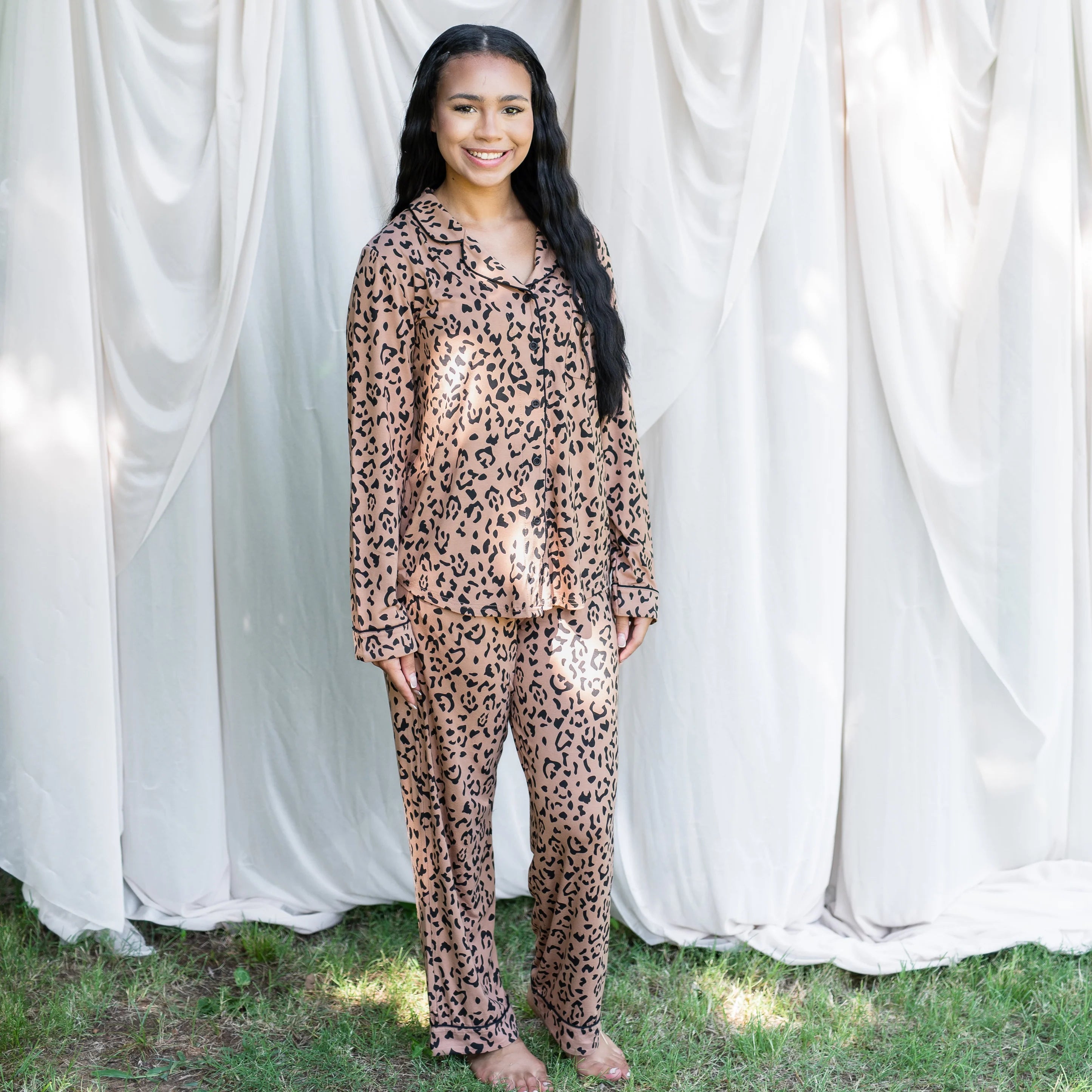 Long-Sleeved Women's Pajama Set in Latte Leopard