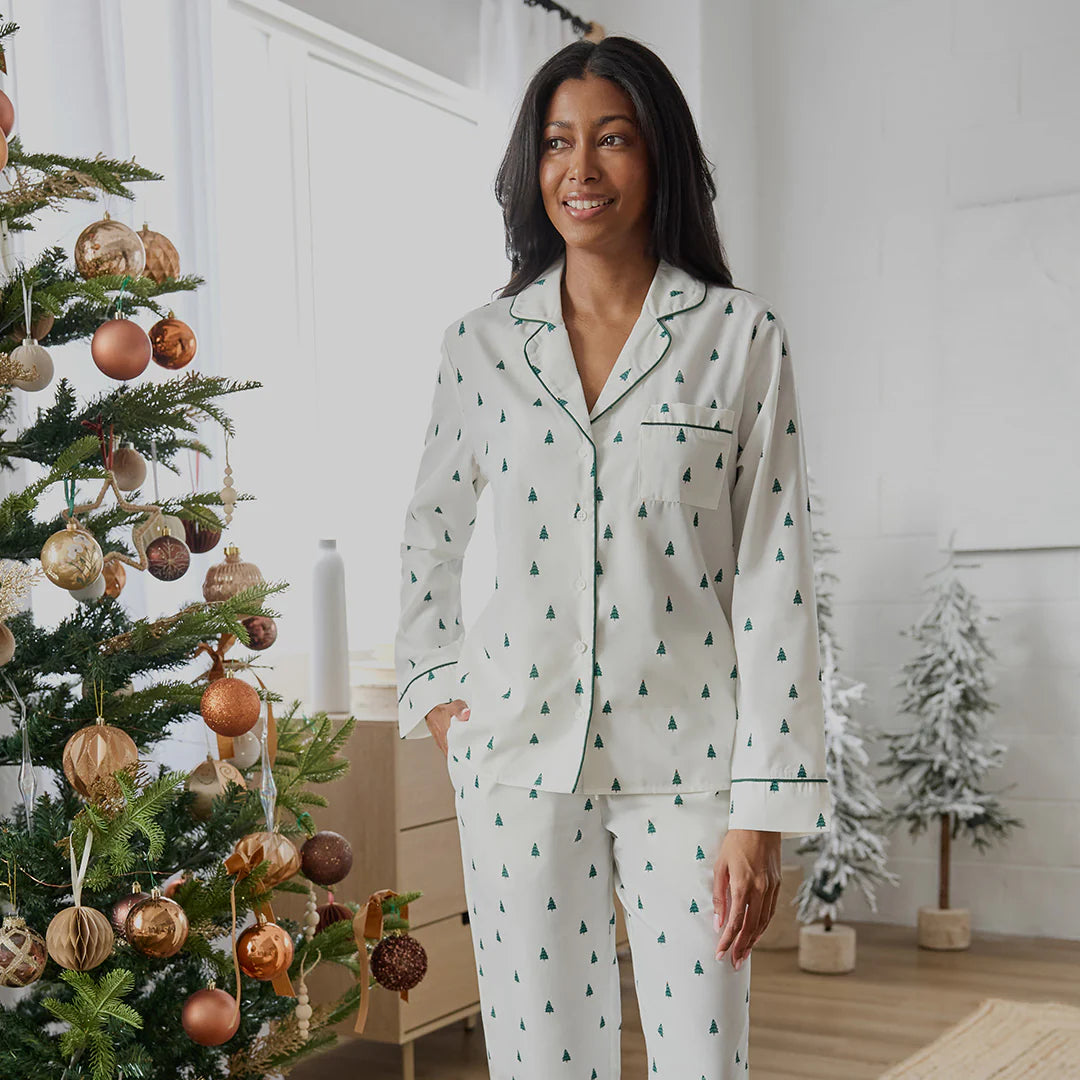 Pine Tree Print on Off-White Poplin Women's Sleep Set