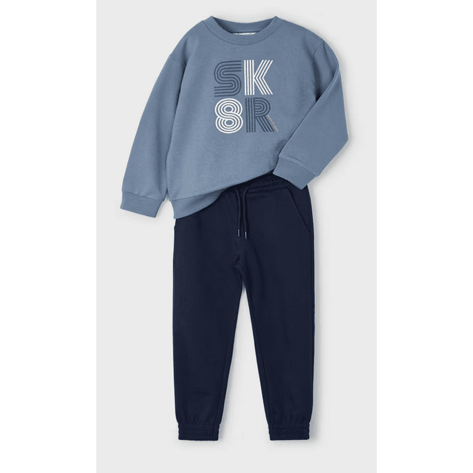 Skater Jogger Sweatshirt & Sweatpants